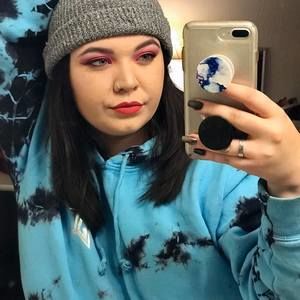 Meet your Posher, Kendra